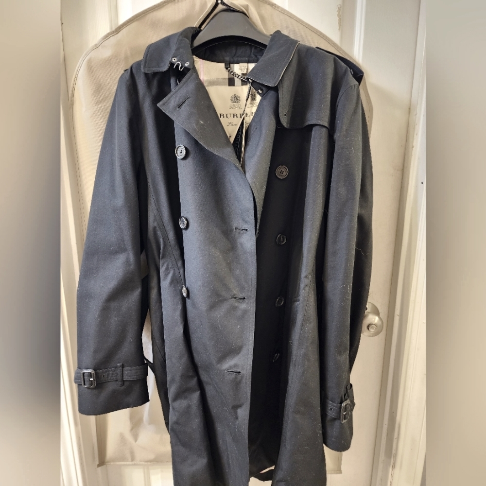 Burberry midlength Kensington trench coat